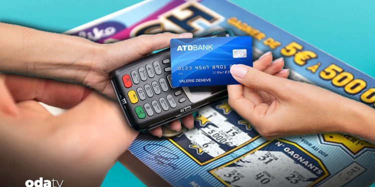 Çaldıkları kartla piyango bileti alan hırsızlar büyük ikramiye çıkardı