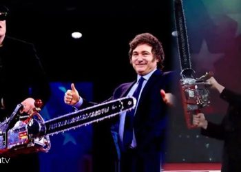 Elon Musk’tan ‘testere’ gösteri: Bu bürokrasi için