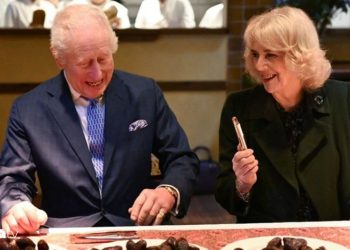 İngiltere Hükümdarı 3. Charles’dan Ramazan hazırlığı