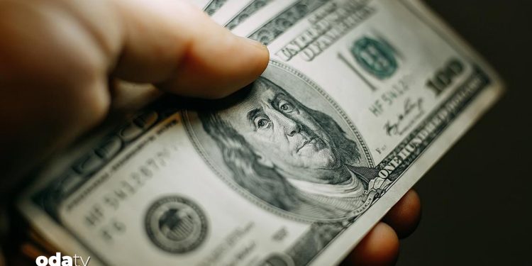 Türkiye’de döviz açığı 140 milyar dolar oldu