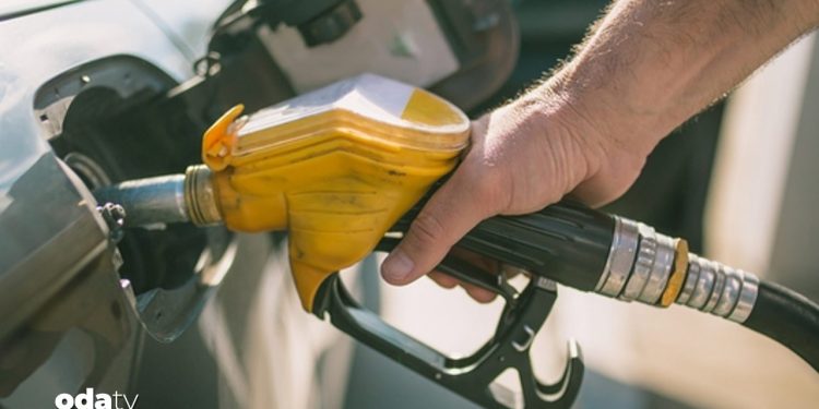 Akaryakıtta tabela değişiyor… Bu kez büyük indirim yolda