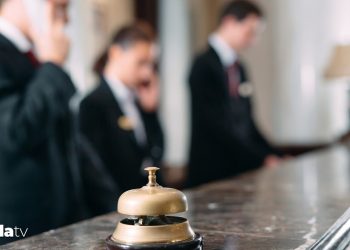 Hizmet üretimi çakıldı