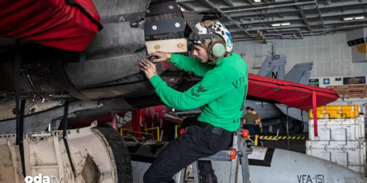 ABD’den İran’a kıskaç: Fotoğrafları paylaşıldı