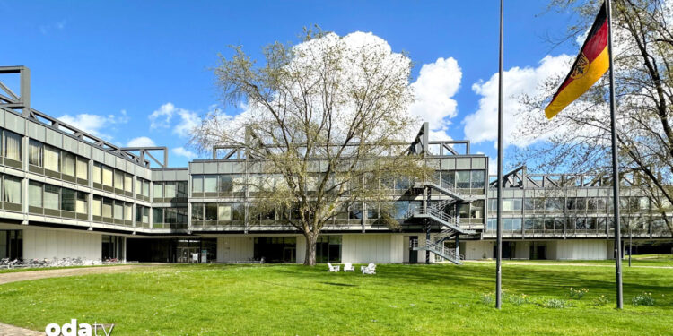 Alman Askeri Üniversitesinde şoke eden tezler: ‘Uyuşturucu ve taciz’