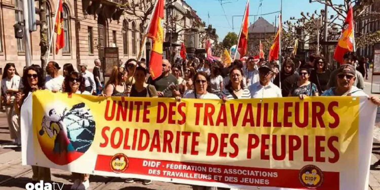 Fransız sağının gözü 1 Mayıs’ta: Statüsü tartışmaya açıldı